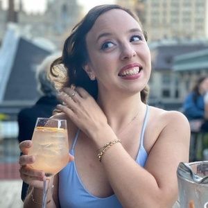 Meet your Posher, Deanna